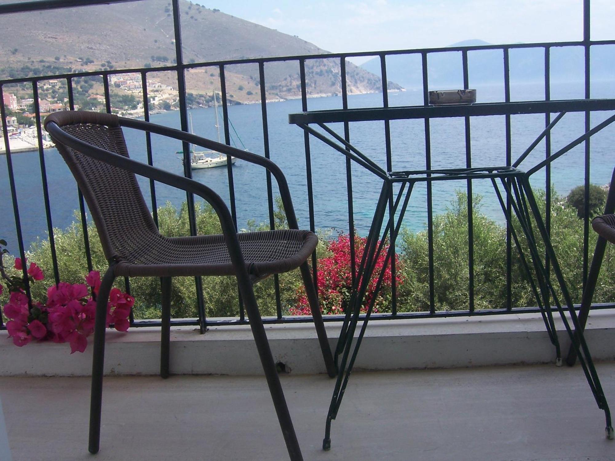 Ballas Apartments Айя-Евфимия Номер фото