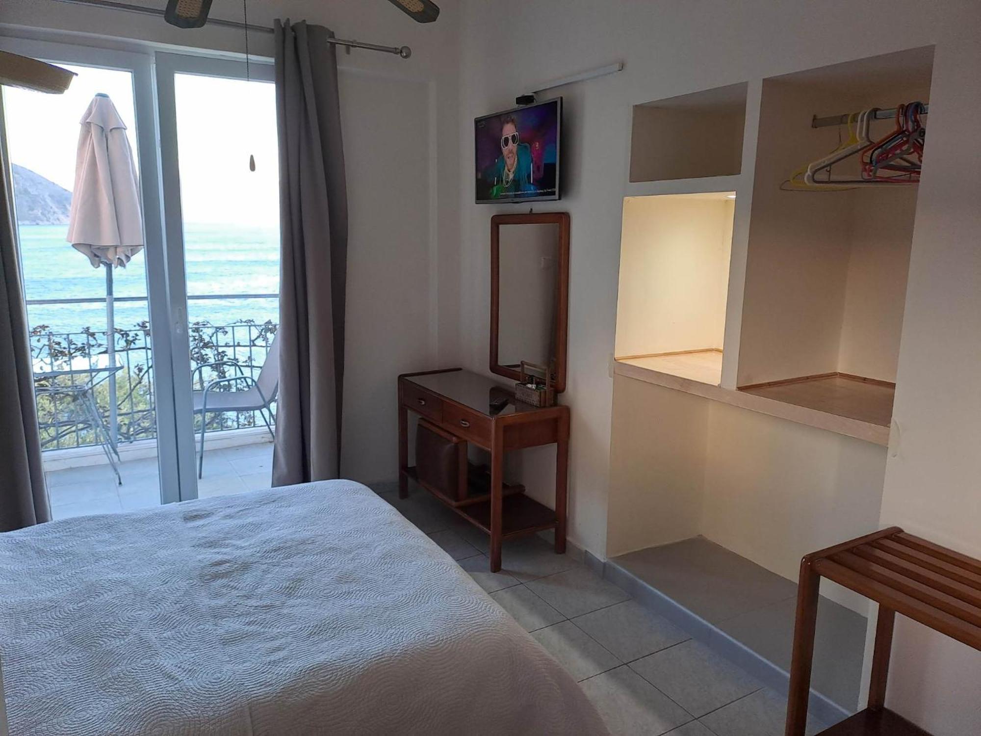 Ballas Apartments Айя-Евфимия Экстерьер фото